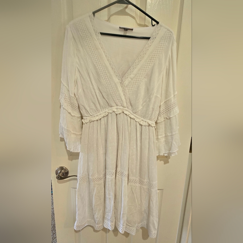 Elegant White Midi Dress